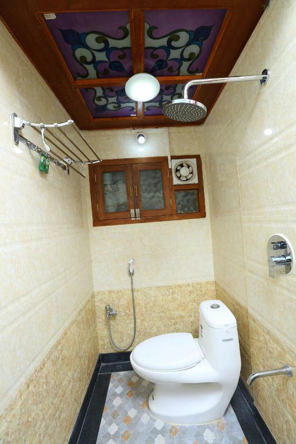 Hotel Shri Swarna'S Palace - A Business Class Hotel Tiruchirappalli Exterior photo
